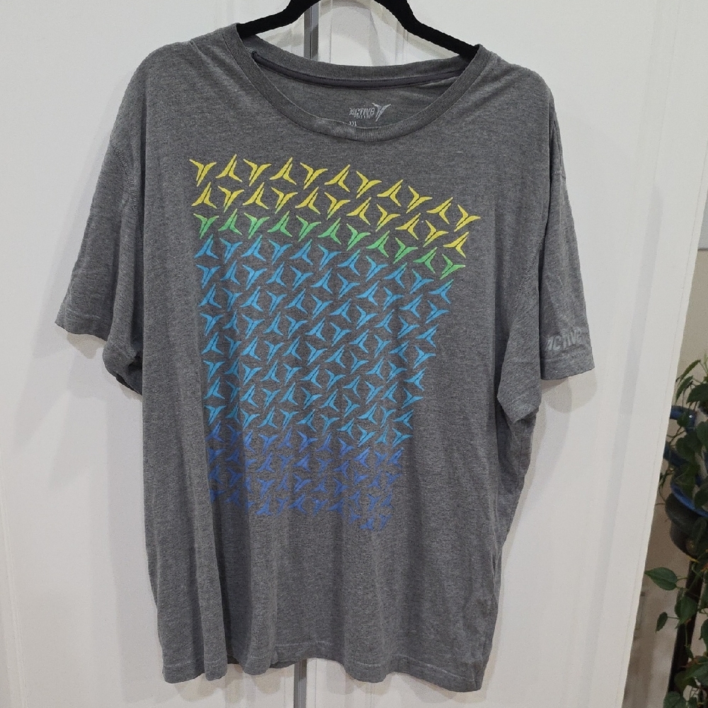 Old Navy Gray Tee with Blue and Yellow Pattern